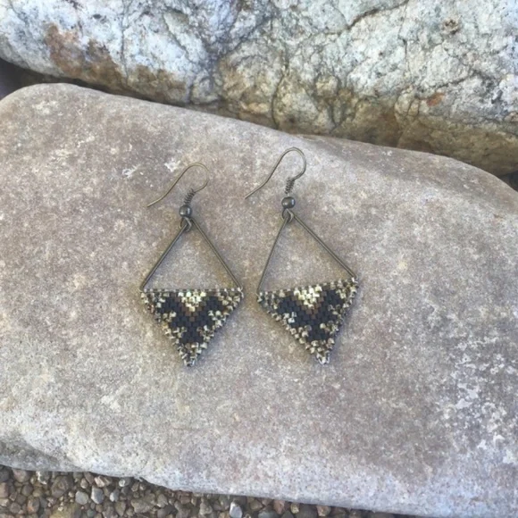 Rattlesnake Picasso Triangle Beaded Earrings, New, Handmade by Me - Picture 2 of 5